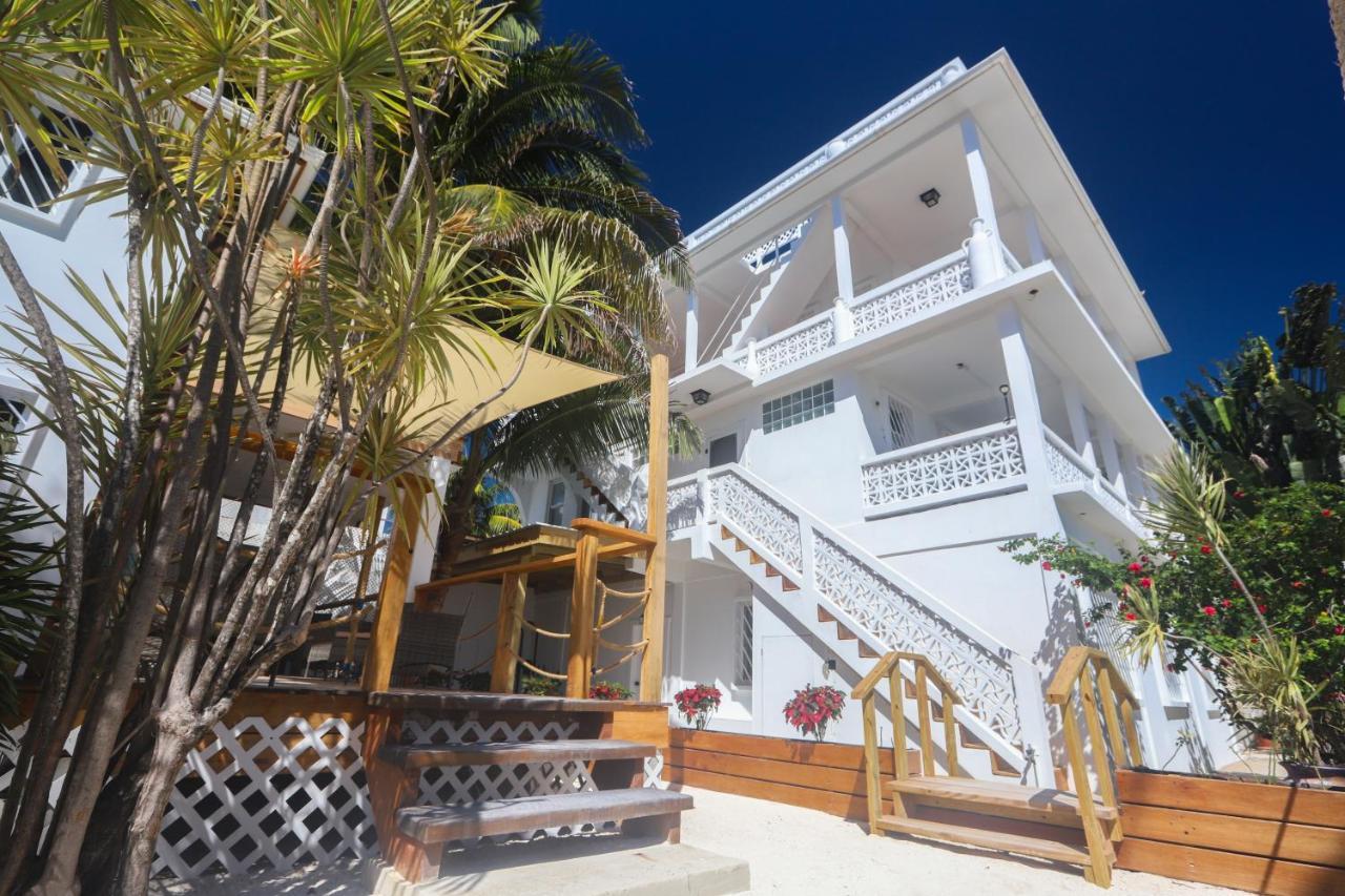 Treetops Hotel Caye Caulker Exterior photo