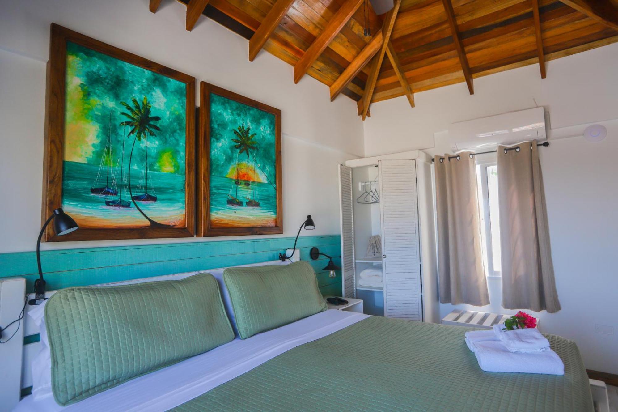 Treetops Hotel Caye Caulker Room photo